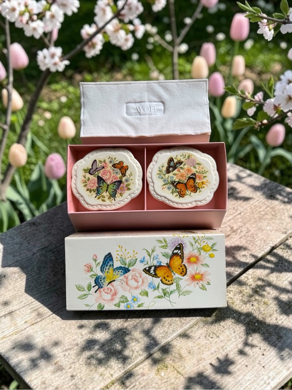 🫶🏻 Avon Vintage 70’s Butterflies & Blossoms Soap Set
